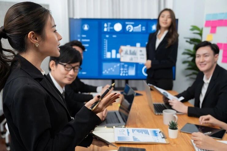 TRAINING COMPREHENSIVE PEOPLE MANAGEMENT TRAINING