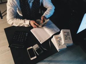 TRAINING CREATIVE ACCOUNTING