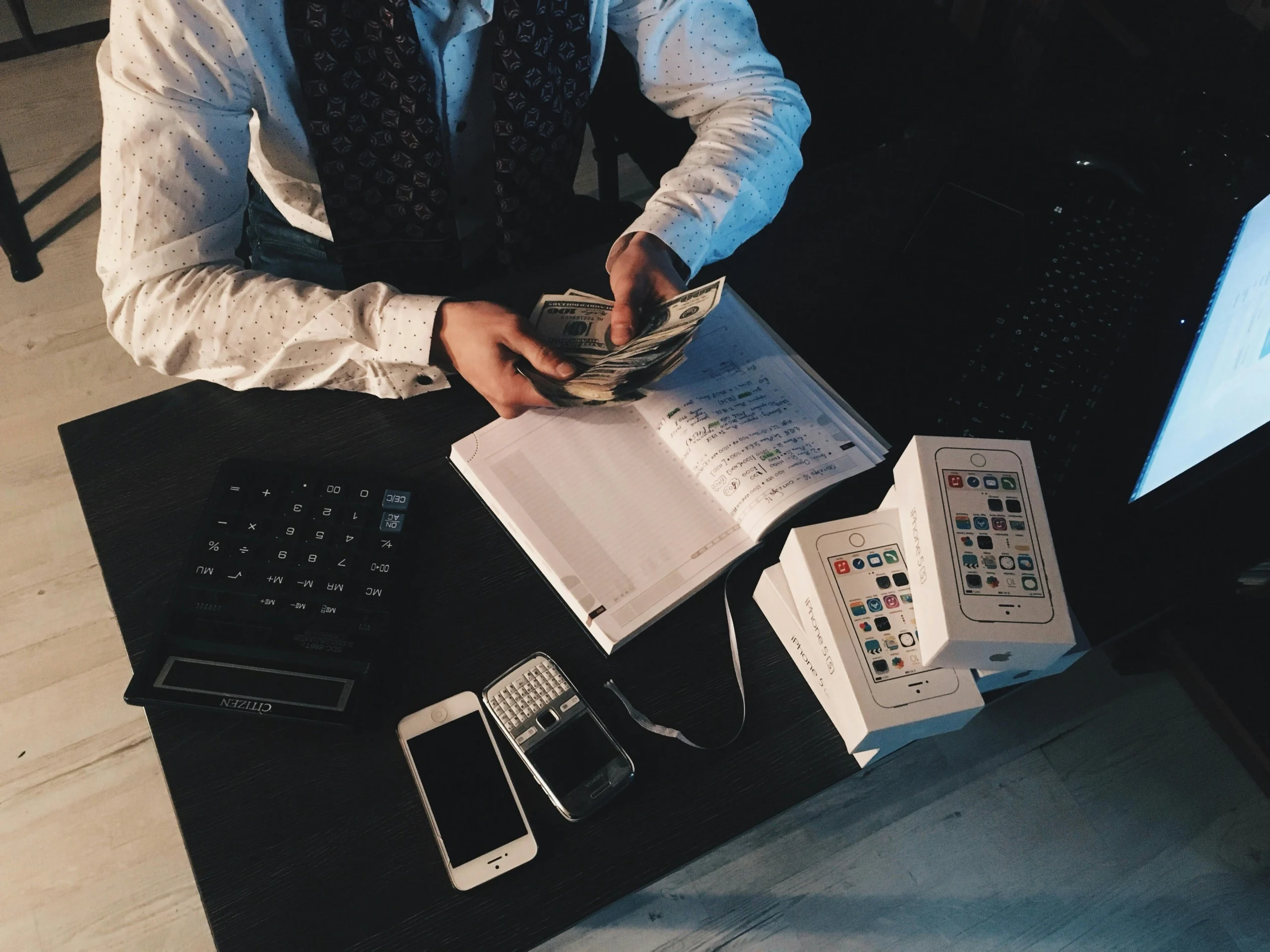 TRAINING CREATIVE ACCOUNTING
