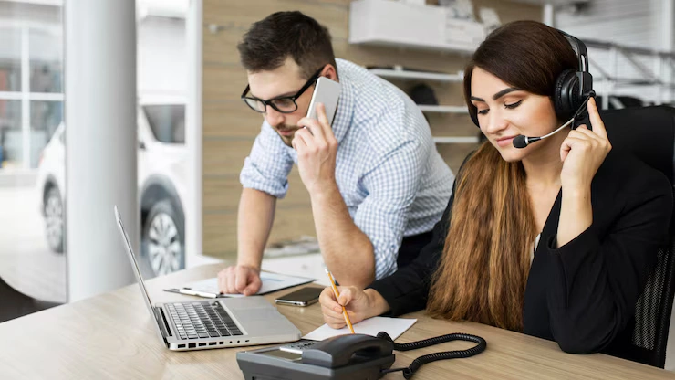 TRAINING CUSTOMER SERVICE IN CREDIT UNION