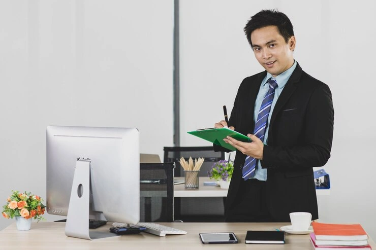 TRAINING MANAGERIAL SKILLS FOR SECRETARY AND ADMINISTRATION