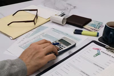TRAINING MANAGING ACCOUNT RECEIVABLE, COLLECTION AND ACCOUNT PAYABLE