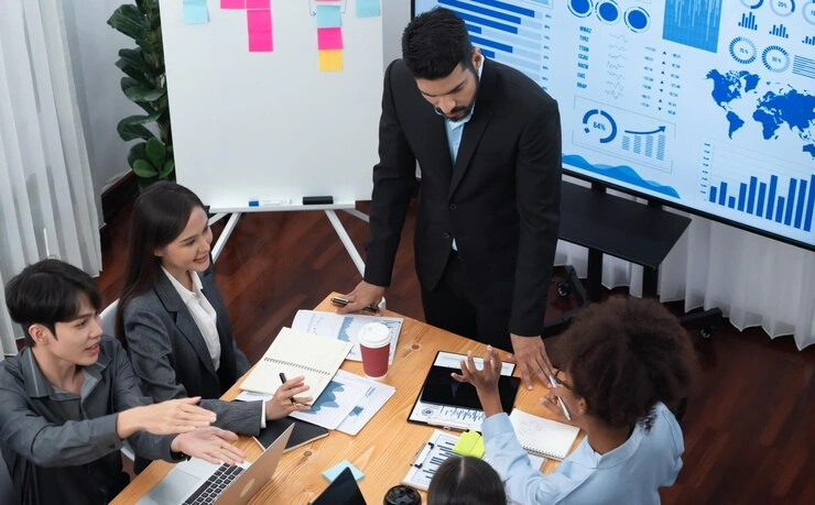 TRAINING MANAGING SERVICES FOR MANAGERS