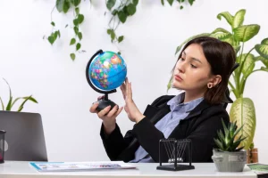 TRAINING MARKETING, THINK GLOBAL BUT ACTION LOCAL