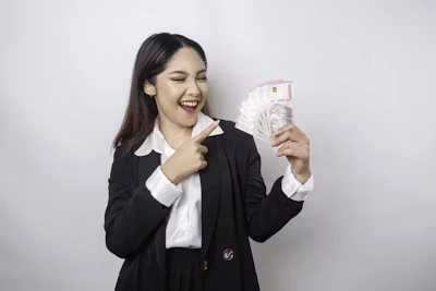 TRAINING PANDUAN TEKNIK MENYUSUN STRUKTUR PENGGAJIAN , KOMPENSASI DAN REMUNERASI KARYAWAN