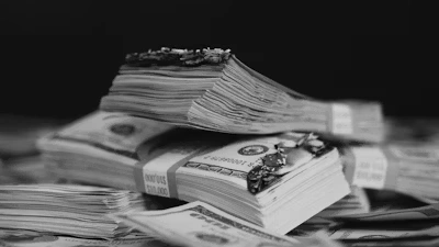 TRAINING MONEY LAUNDERING: TINDAK PIDANA PENCUCIAN UANG DAN PERANAN BANK UNTUK MENCEGAHNYA