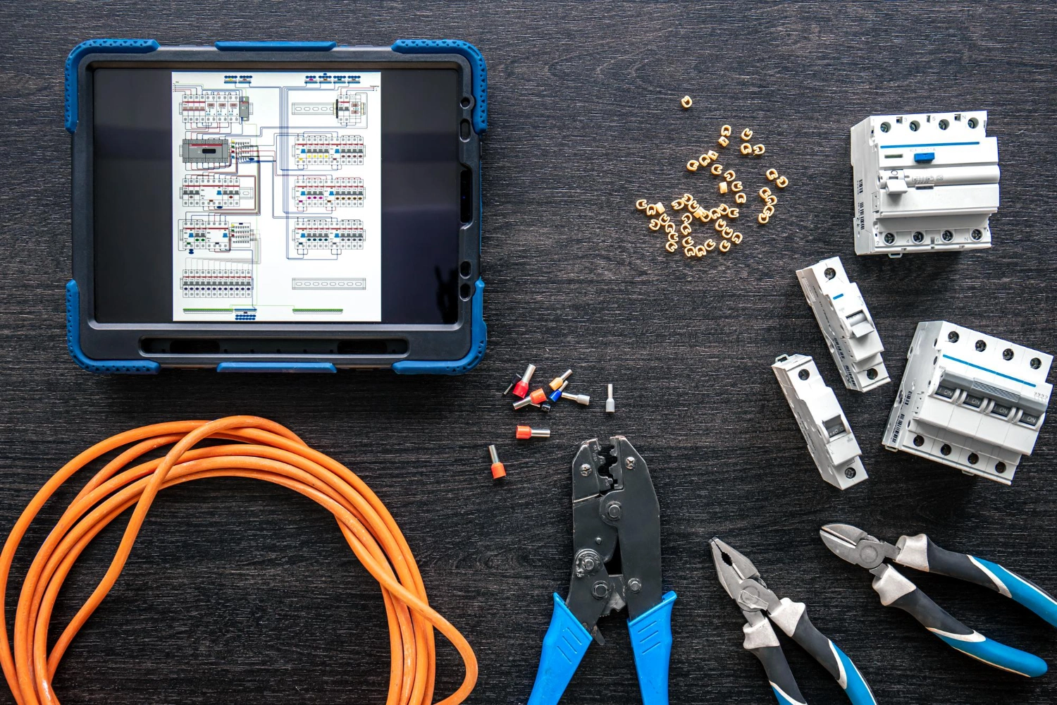 TRAINING LISTRIK TEGANGAN RENDAH & TINGGI DAN ELEKTROINSTRUMENT