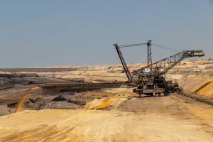 TRAINING MINING EXPLORATION TECHNOLOGY