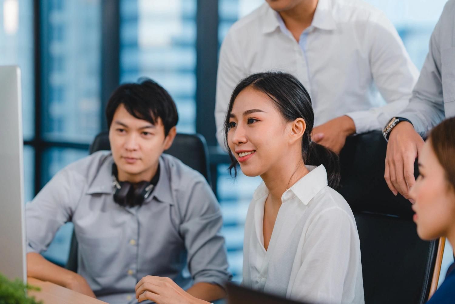TRAINING LEADERSHIP SKILL FOR SUPERVISOR & STAFF