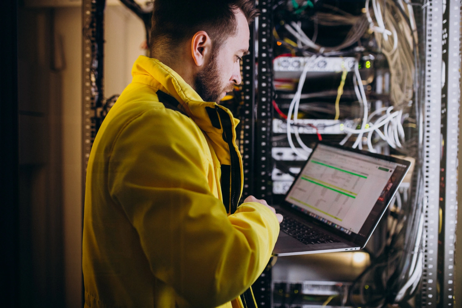 TRAINING MIKROTIK CERTIFIED NETWORKING ASSOCIATE (MTCNA): JARINGAN KOMPUTER
