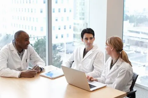 IN HOUSE TRAINING HUKUM KEDOKTERAN UNTUK DOKTER DAN MANAJEMEN RUMAH SAKIT