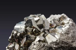 training pengembangan industri mineral nasional