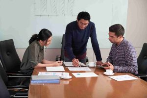 IN HOUSE TRAINING SUCCESSION PLANNING UNTUK MENYIAPKAN FUTURE LEADER