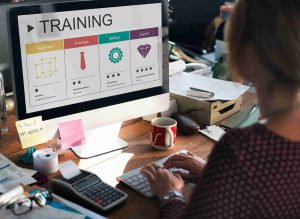 IN HOUSE TRAINING TRAINING NEED ANALYSIS UNTUK MENENTUKAN KEBUTUHAN PELATIHAN