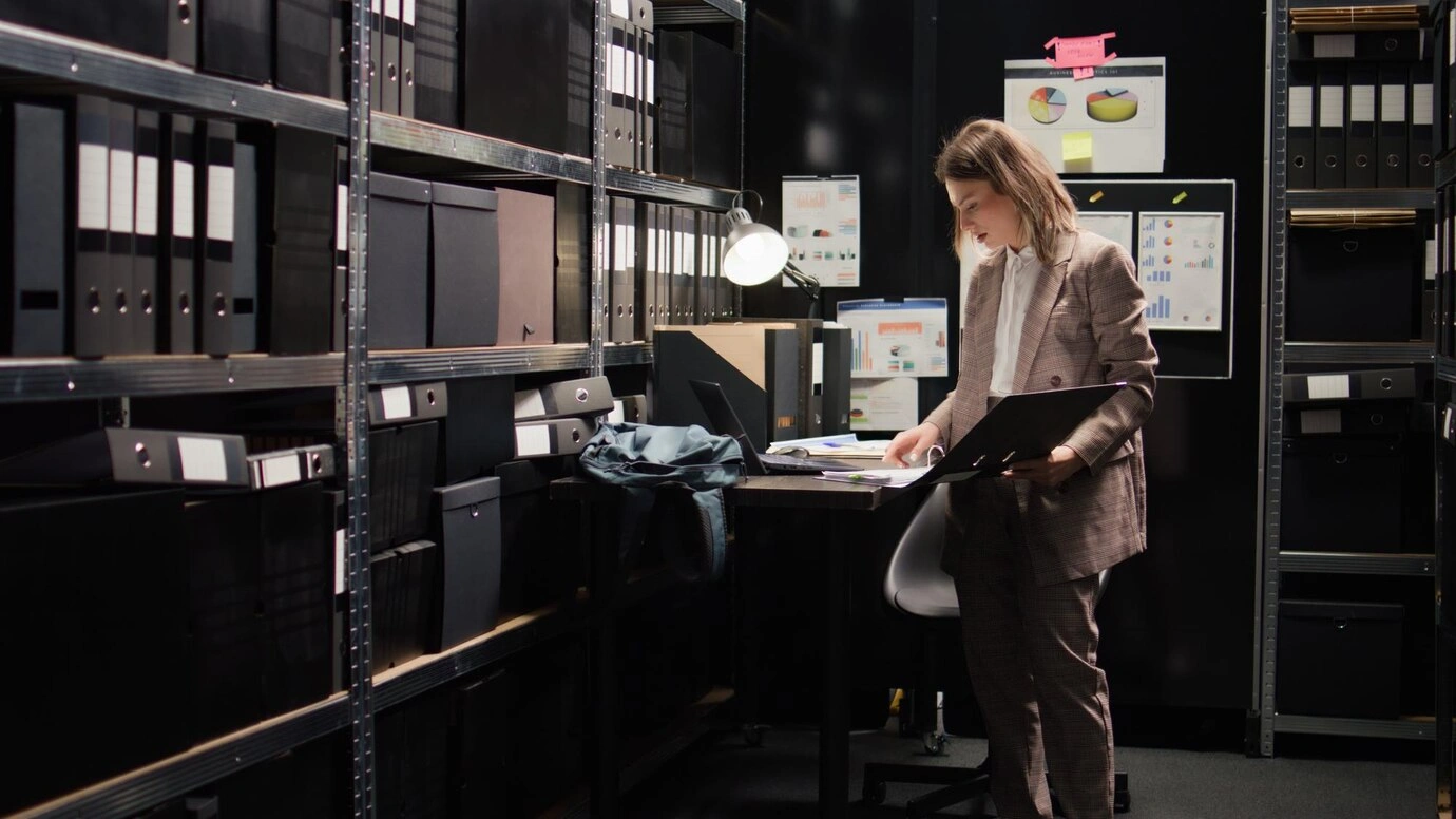TRAINING OFFICE MODERN FILING MANAGEMENT