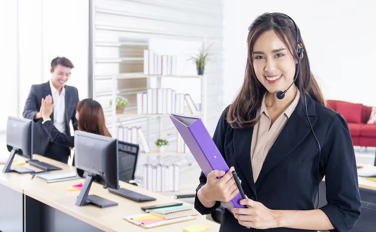 TRAINING CUSTOMER SERVICE EXCELLENCE FOR FRONT LINE & BACK OFFICE STAFF TO ACCELERATE REPEAT ORDERS