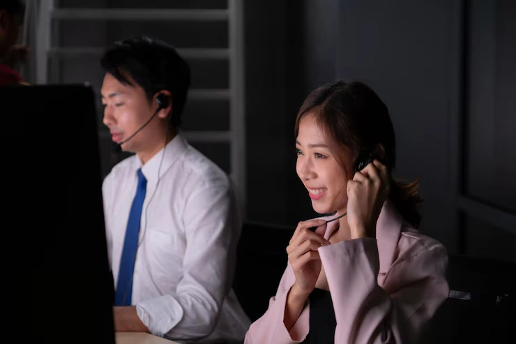 TRAINING CUSTOMER SERVICE EXCELLENCE