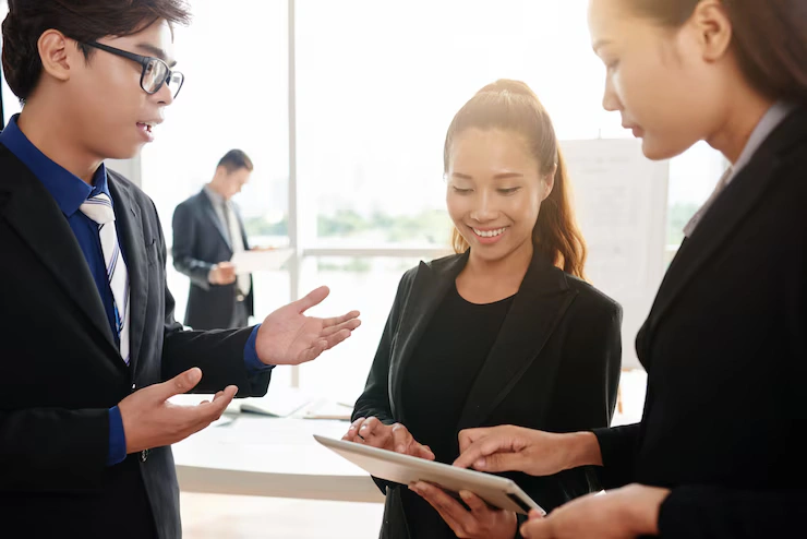TRAINING KOMUNIKASI BISNIS UNTUK TINGKAT MANAJEMEN