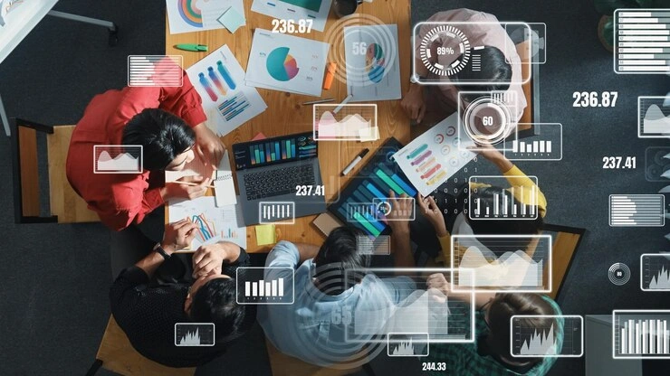 TRAINING MARKETING INTELLIGENCE AND COMPETITIVE INTELLIGENCE