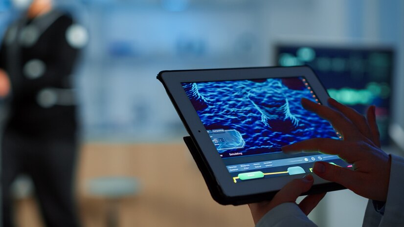 TRAINING HUMAN MACHINE INTERFACE (HMI) : PROCESS SYSTEM VISUALIZATION AND CONNECTION TO PLC